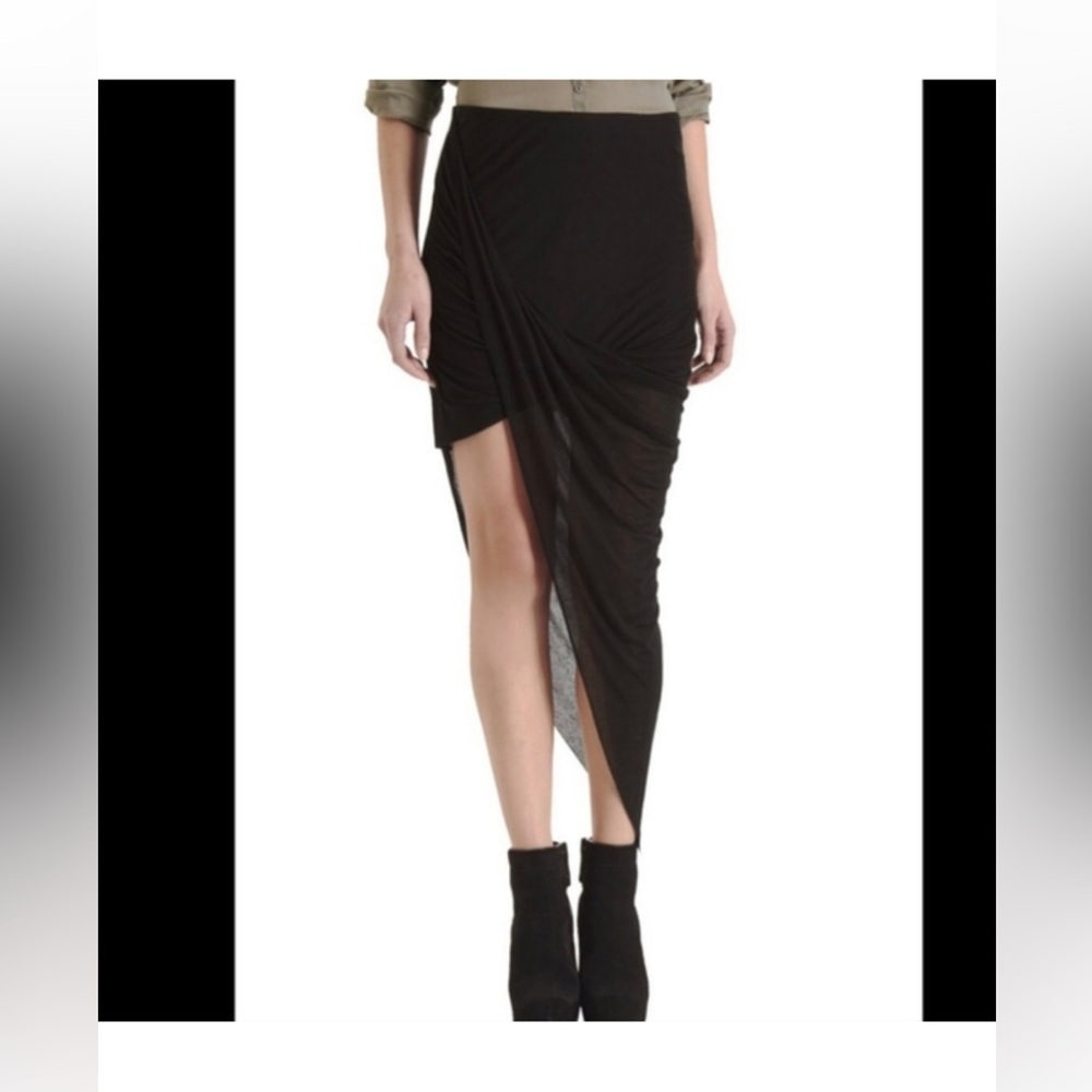 Alo yoga asymmetrical skirt small